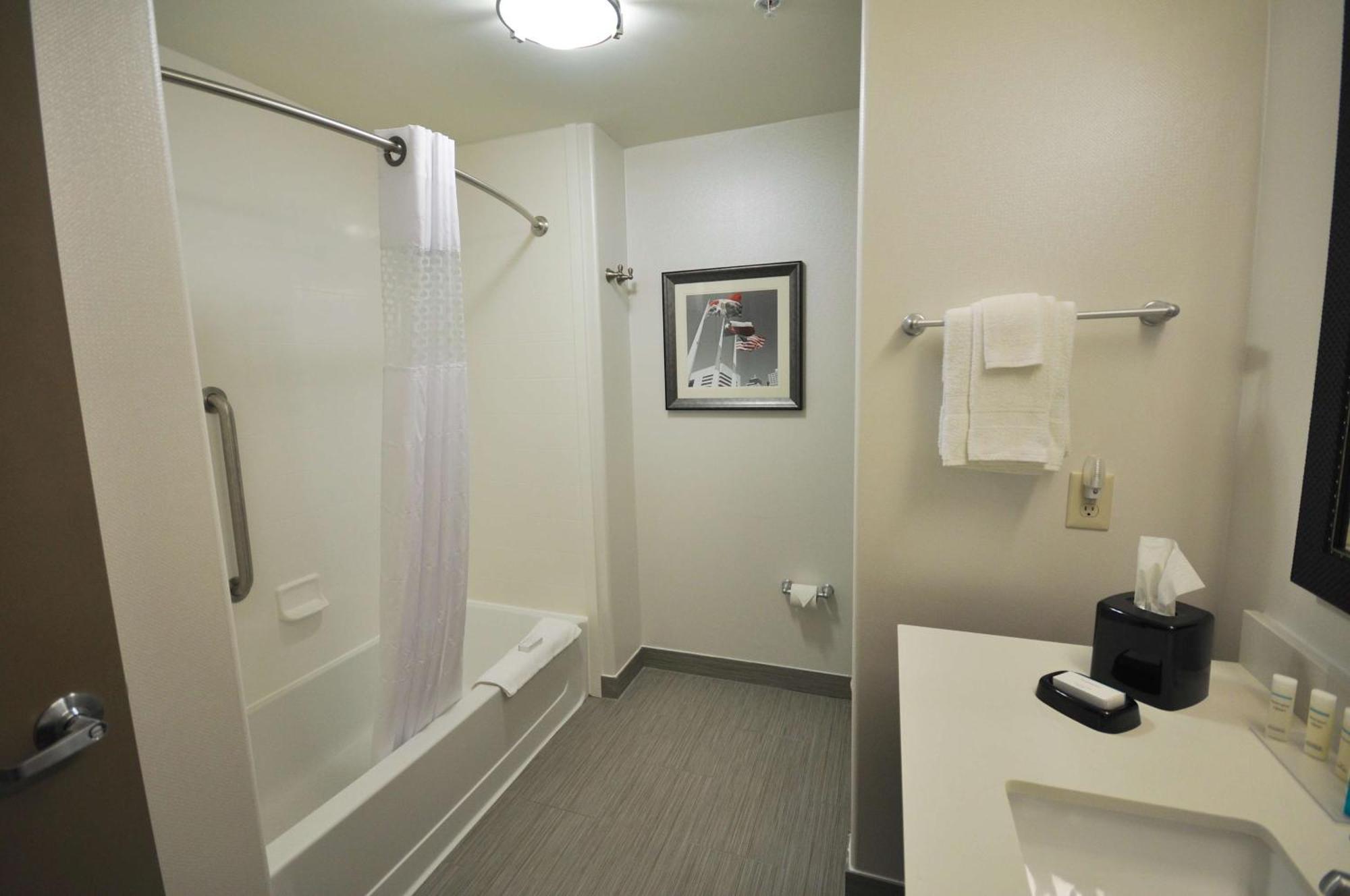 Hampton Inn And Suites Hutto Exterior photo